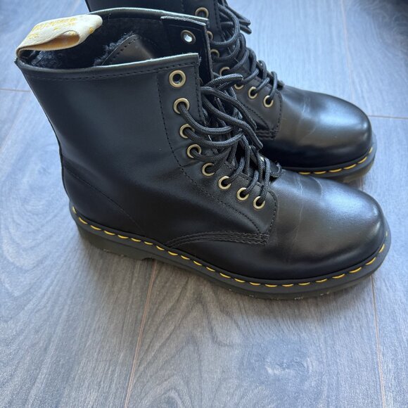 Dr. Martens 1460 - Picture 1 of 4